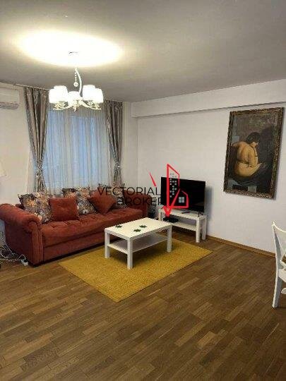 Piata Constitutiei, 2 camere
